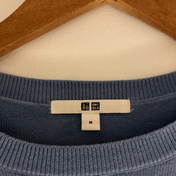 UNIQLO Blue Knit Sweater - Picture 2 of 2
